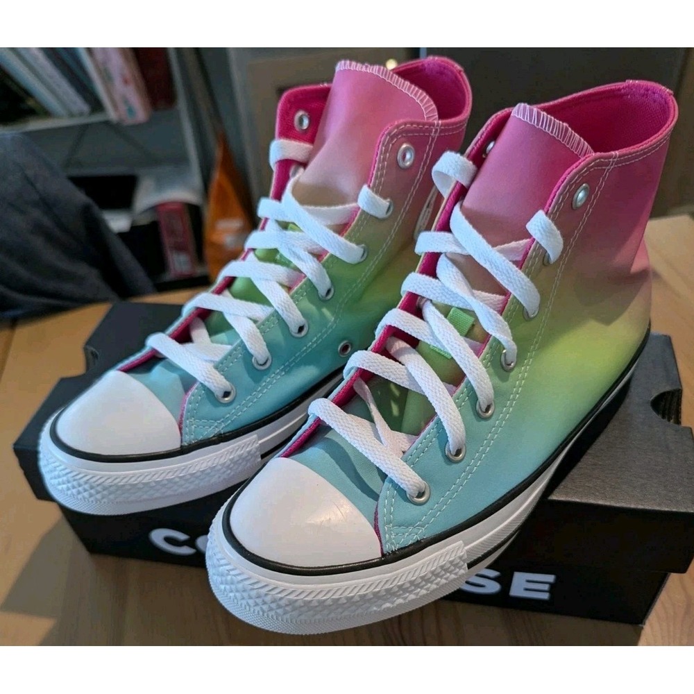 Converse Chuck Taylor High Top Multicolor Kids 6 Fits Womens 7 New Box